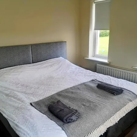 3 Bed House With 2 Living Areas And 2 Bathrooms Holiday home